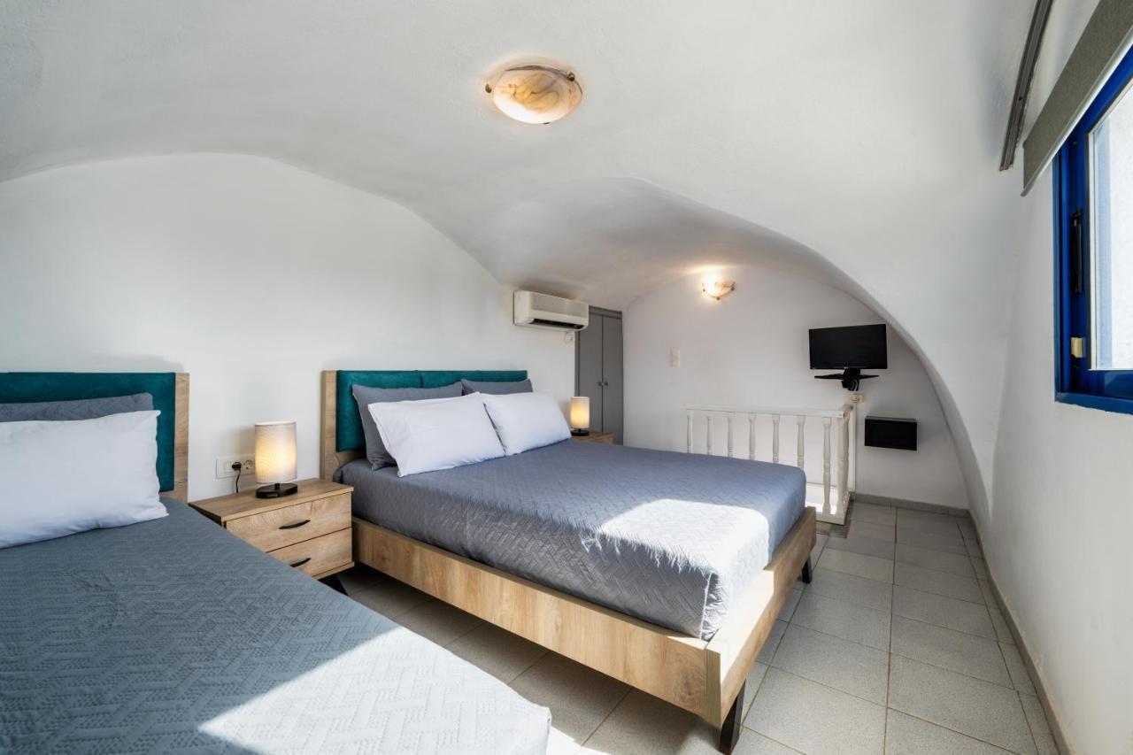 Honeymoon Beach Studios Perivolos  Exterior photo