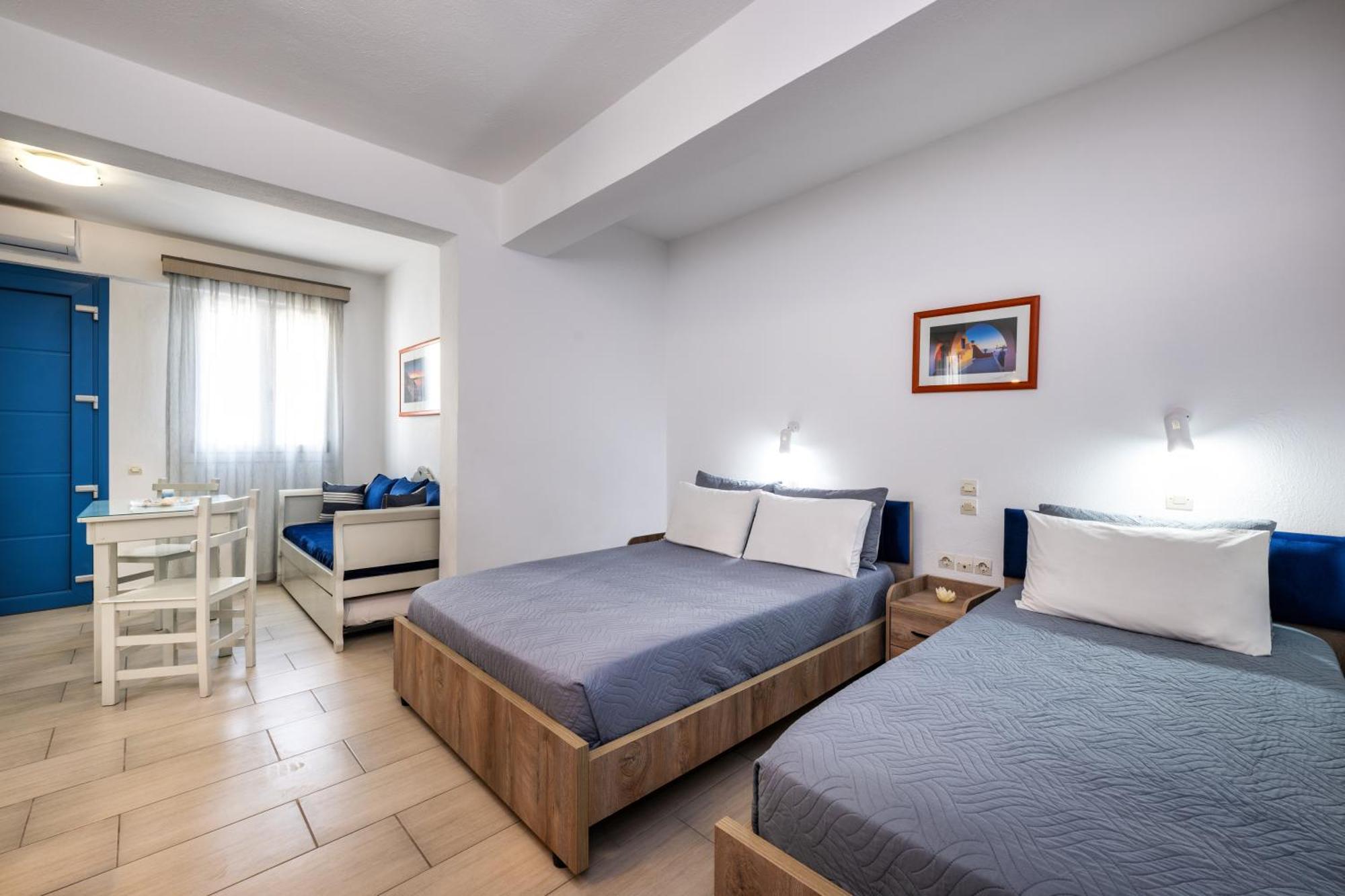 Honeymoon Beach Studios Perivolos  Exterior photo