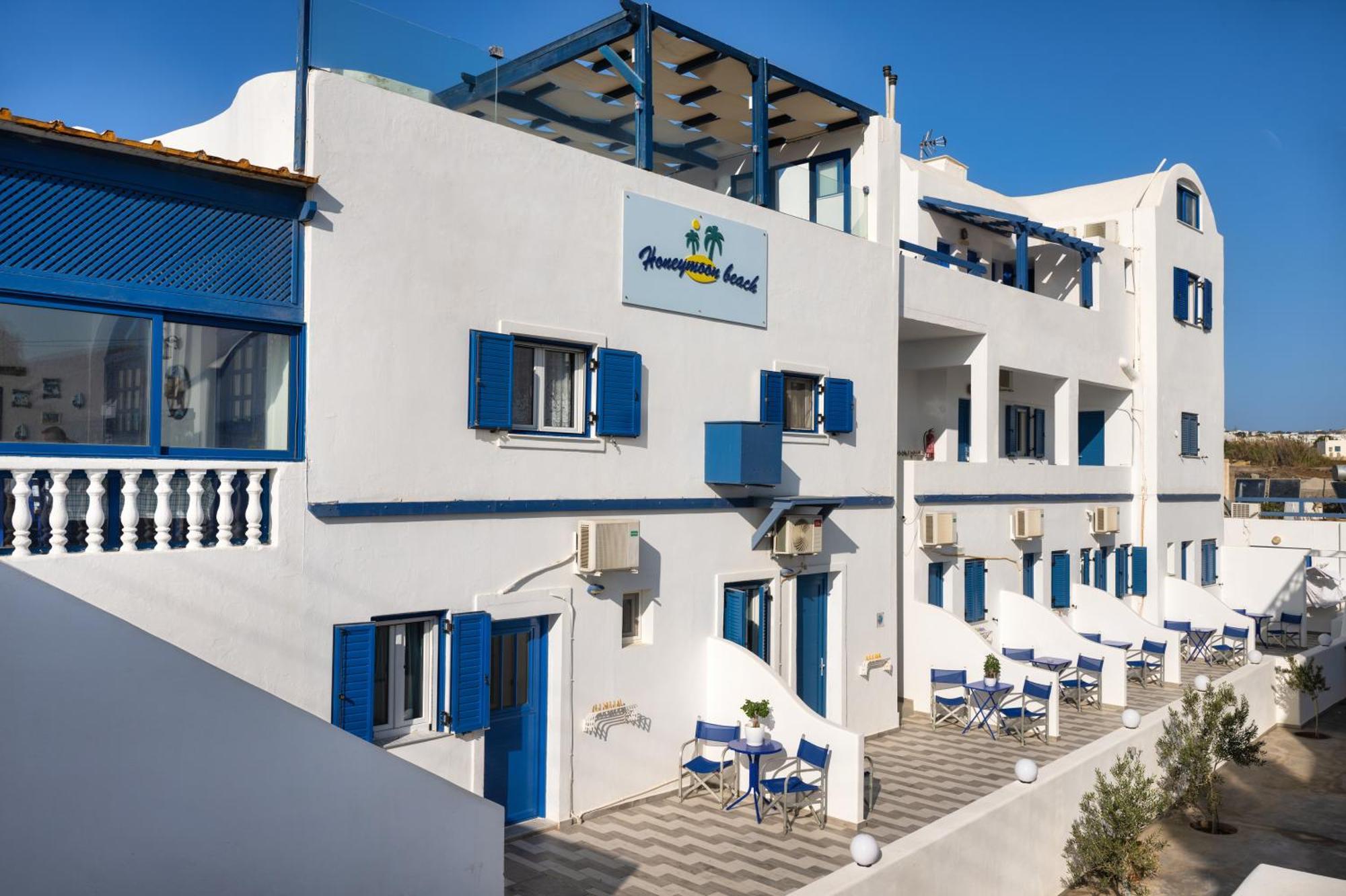 Honeymoon Beach Studios Perivolos  Exterior photo
