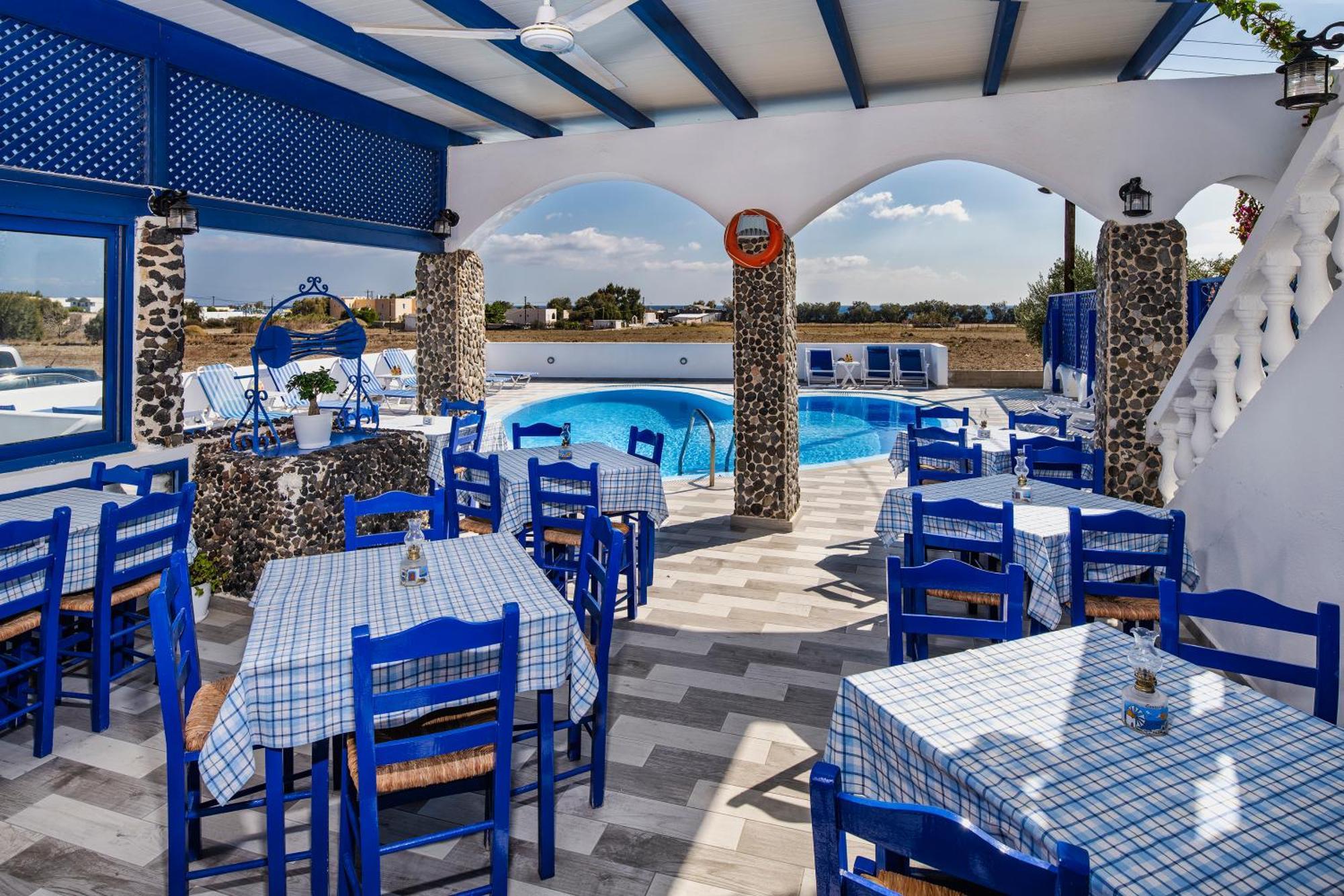 Honeymoon Beach Studios Perivolos  Exterior photo